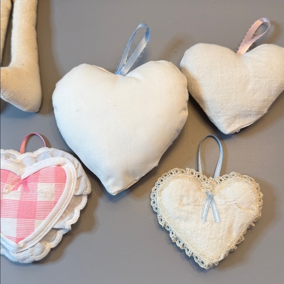 Vintage Bear, Rabbit and (4) Hearts, All Made With Vintage Fabrics - Picture 13 of 14